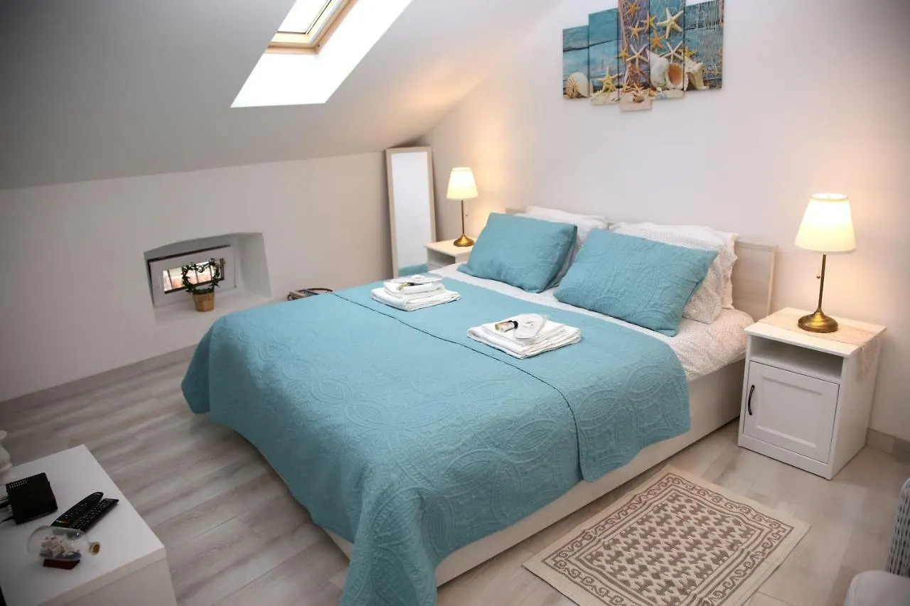 Sweet Suite With Free Private Parking Pula 0*,  Croatie